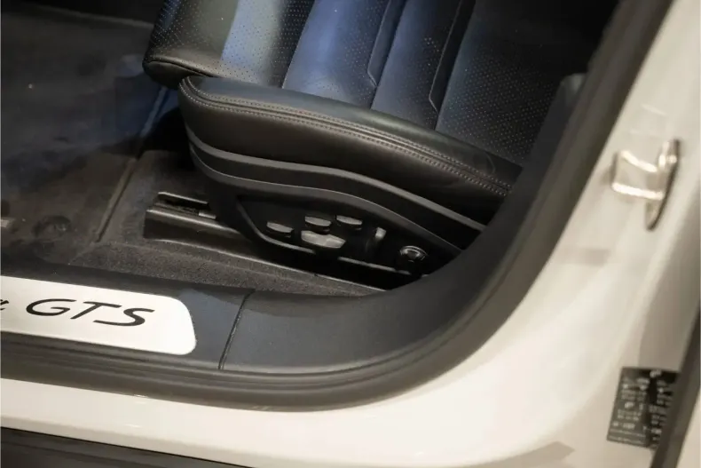 Porsche Panamera din 2024 cu 41.100 km - oferta POR142768 - foto 34