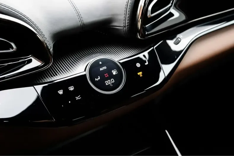 Ferrari Purosangue din 2025 cu 9.000 km - oferta FER142790 - foto 22