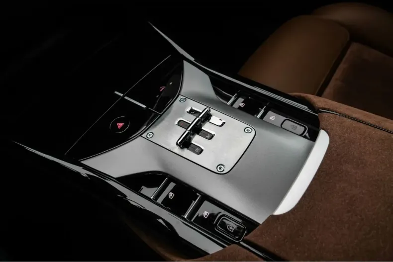 Ferrari Purosangue din 2025 cu 9.000 km - oferta FER142790 - foto 23