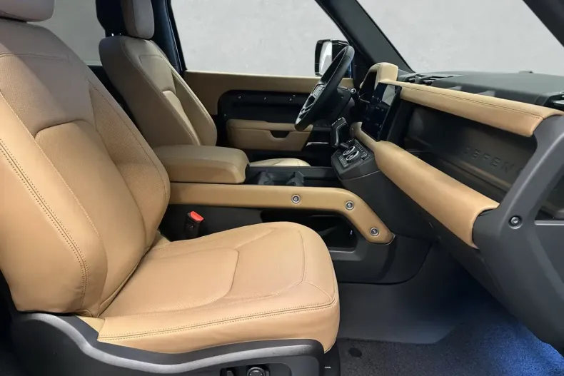 Land Rover Defender din 2025 cu 15 km - oferta LAN142796 - foto 5