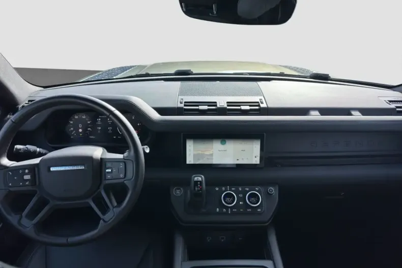 Land Rover Defender din 2024 cu 30.900 km - oferta LAN142815 - foto 7