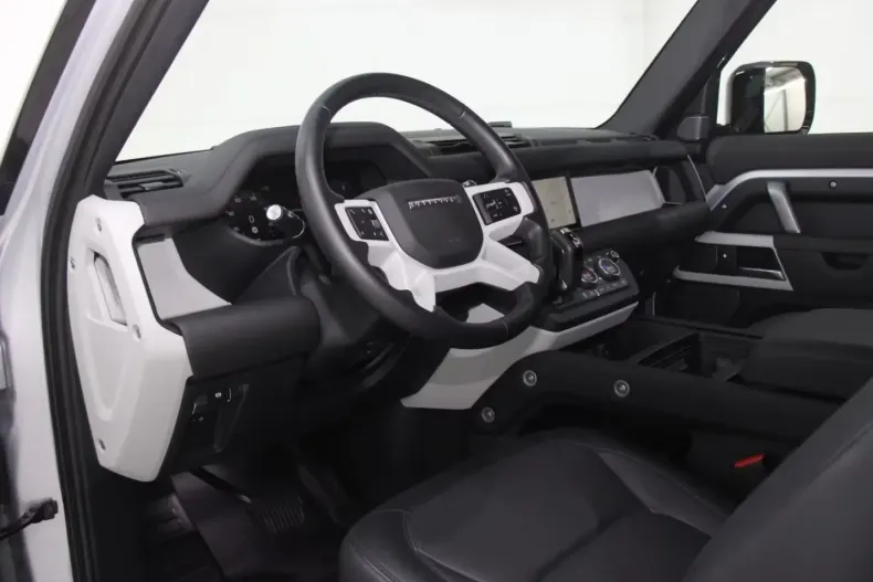 Land Rover Defender din 2024 cu 25.000 km - oferta LAN142820 - foto 8