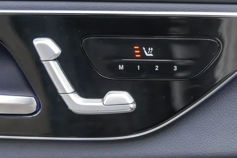 Mercedes-Benz GLC 300 din 2023 cu 45.885 km - oferta MER142821 - foto 13