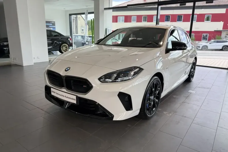 BMW M135 din 2024 cu 24.800 km - oferta BMW142833 - foto 1