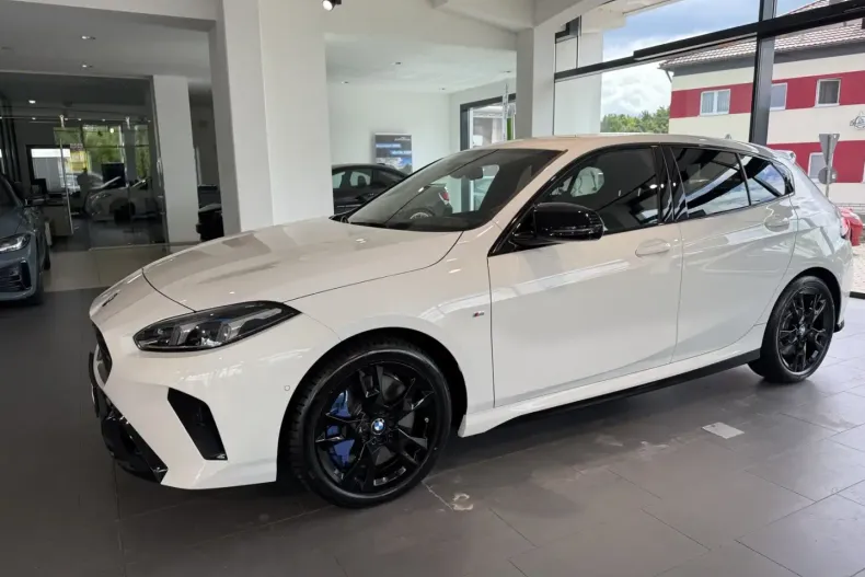 BMW M135 din 2024 cu 24.800 km - oferta BMW142833 - foto 2