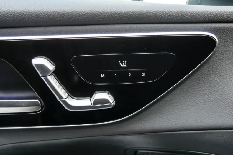 Mercedes-Benz GLC 200 din 2025 cu 19.900 km - oferta MER142847 - foto 11