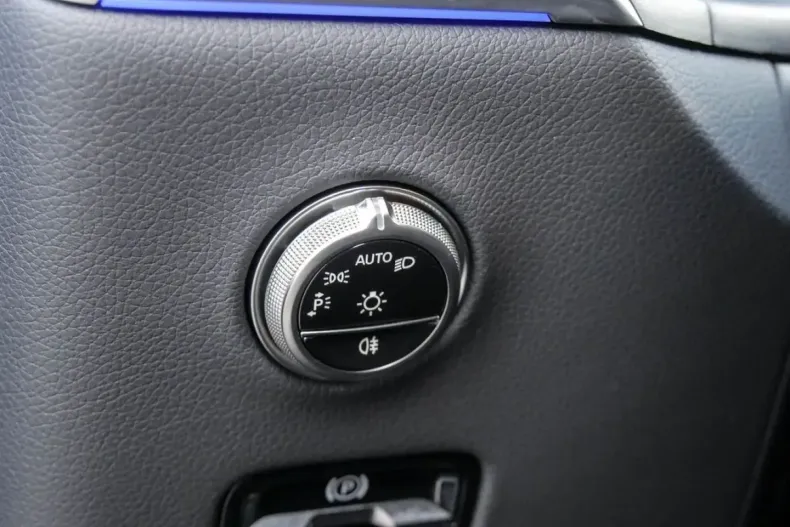 Mercedes-Benz GLC 200 din 2025 cu 19.900 km - oferta MER142847 - foto 12