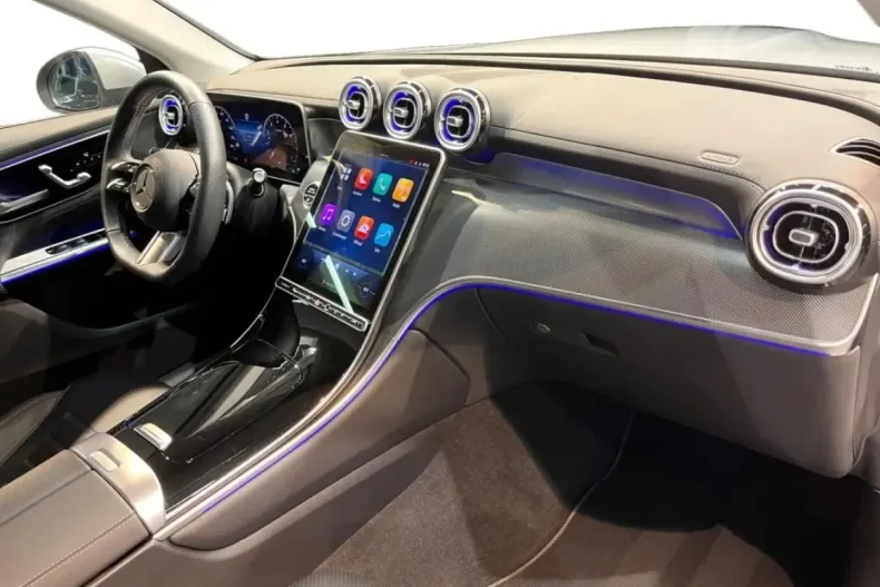 Mercedes-Benz GLC 200 din 2024 cu 12.494 km - oferta MER142855 - foto 3