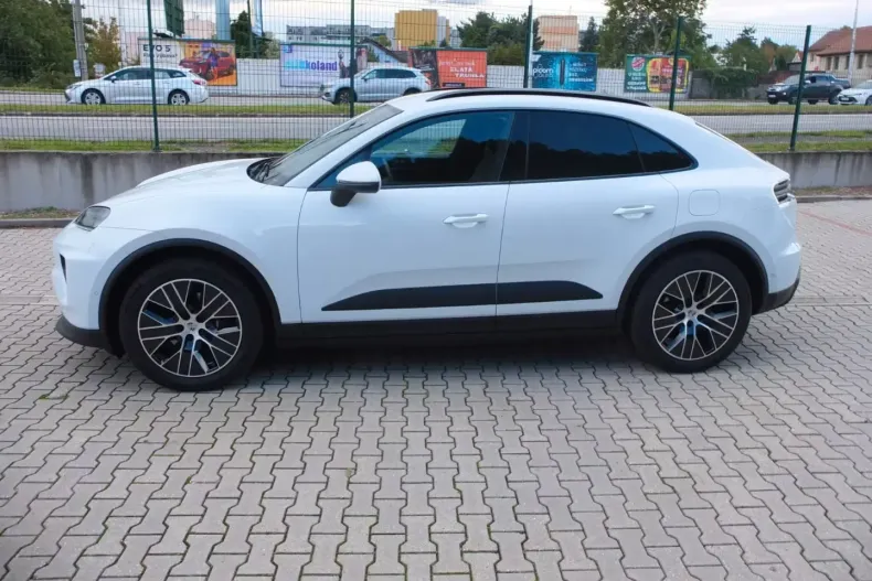 Porsche Macan din 2025 cu 6.800 km - oferta POR142864 - foto 3
