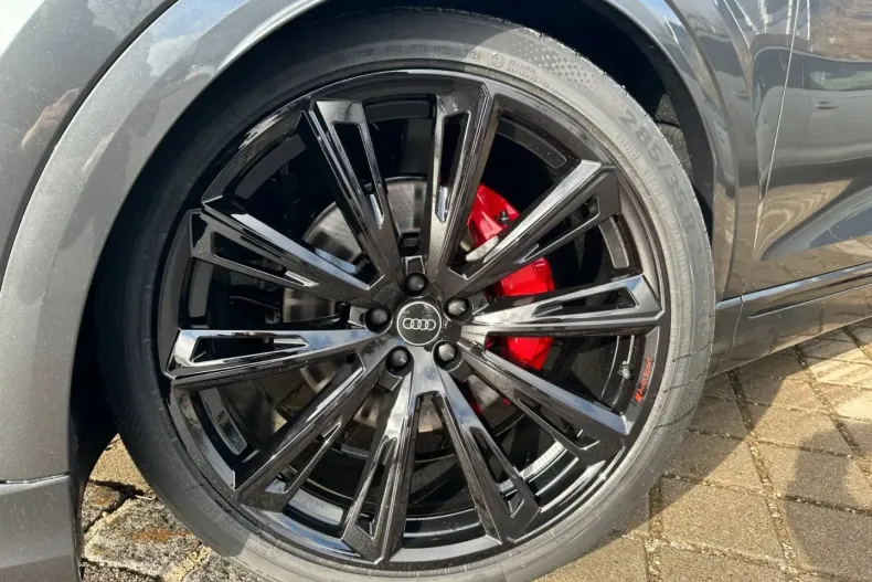 Audi Q8 din 2025 cu 7.500 km - oferta AUD142867 - foto 3