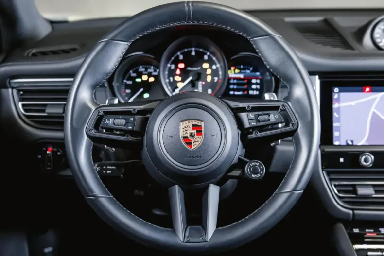 Porsche Macan din 2023 cu 42.800 km - oferta POR142871 - foto 18