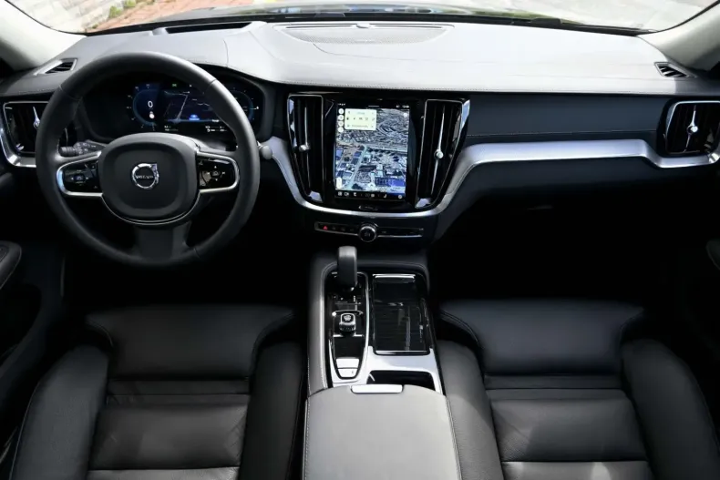 Volvo S60 din 2024 cu 22.000 km - oferta VOL142878 - foto 8