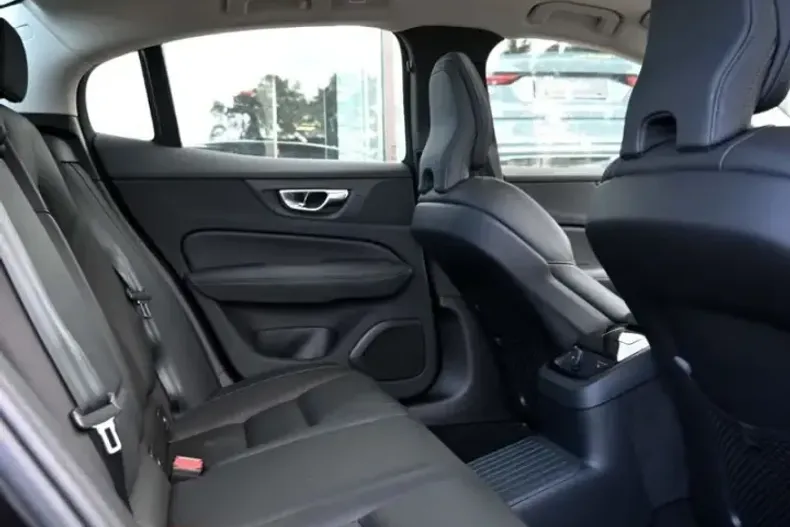 Volvo S60 din 2024 cu 22.000 km - oferta VOL142878 - foto 11