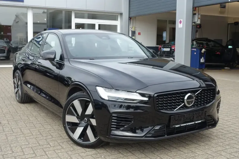 Volvo S60 din 2024 cu 19.950 km - oferta VOL142879 - foto 2