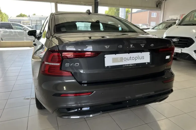 Volvo S60 din 2024 cu 22.369 km - oferta VOL142880 - foto 9