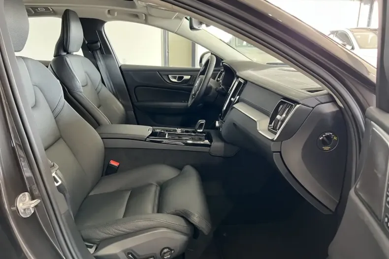 Volvo S60 din 2024 cu 22.369 km - oferta VOL142880 - foto 11