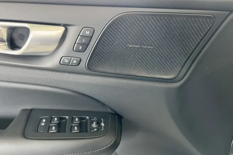 Volvo S60 din 2024 cu 22.369 km - oferta VOL142880 - foto 17