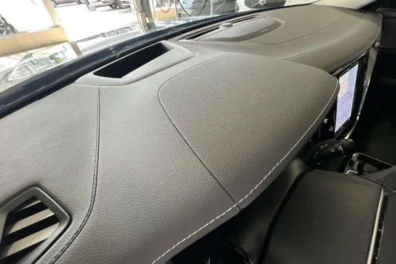 Volvo S60 din 2024 cu 22.369 km - oferta VOL142880 - foto 19