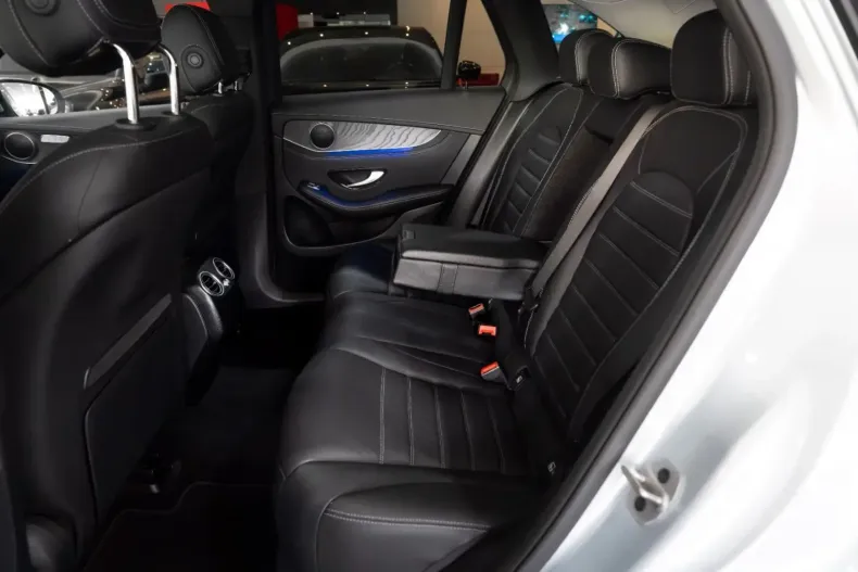 Mercedes-Benz GLC 400 din 2022 cu 65.457 km - oferta MER142882 - foto 17