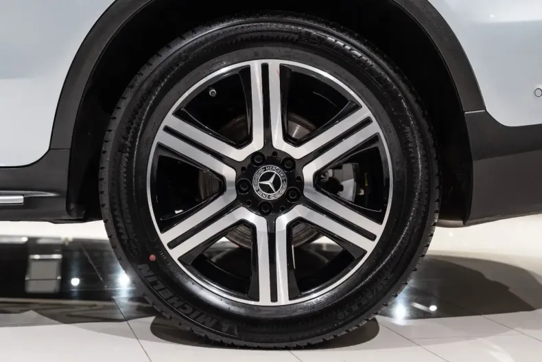 Mercedes-Benz GLC 400 din 2022 cu 65.457 km - oferta MER142882 - foto 27