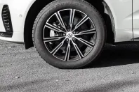 Volvo XC60 din 2024 cu 21.005 km - oferta VOL142884 - foto 3