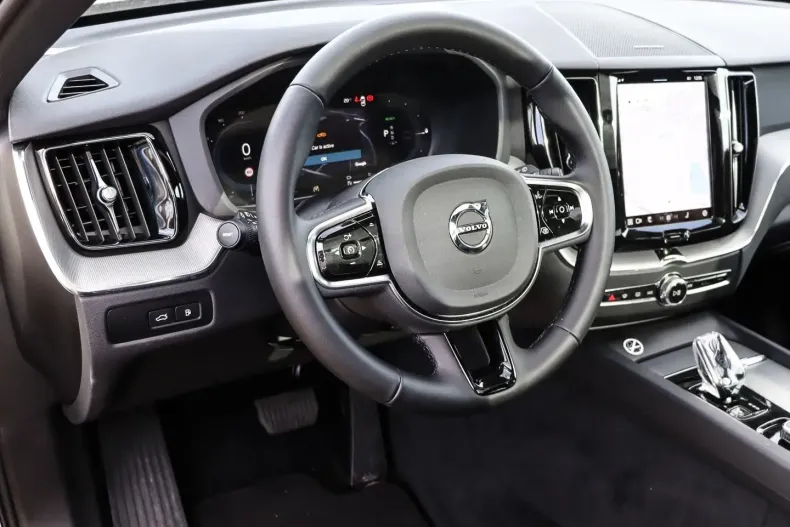 Volvo XC60 din 2024 cu 21.005 km - oferta VOL142884 - foto 4