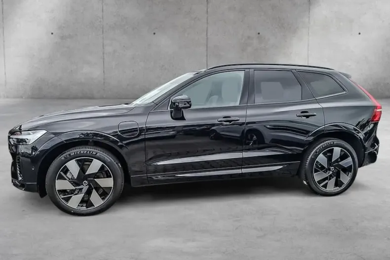 Volvo XC60 din 2024 cu 26.105 km - oferta VOL142888 - foto 2