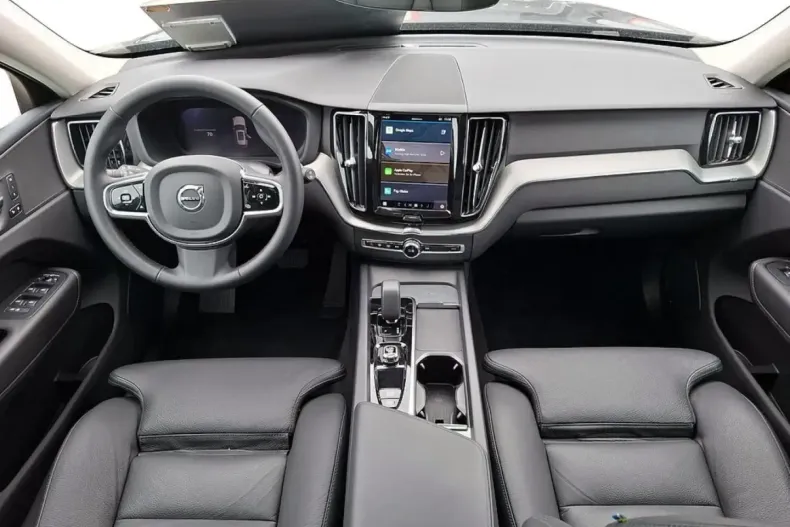 Volvo XC60 din 2024 cu 26.105 km - oferta VOL142888 - foto 10