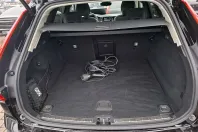 Volvo XC60 din 2024 cu 26.105 km - oferta VOL142888 - foto 13