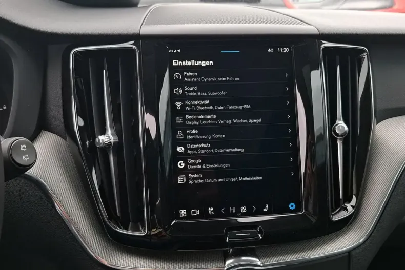 Volvo XC60 din 2024 cu 26.105 km - oferta VOL142888 - foto 21