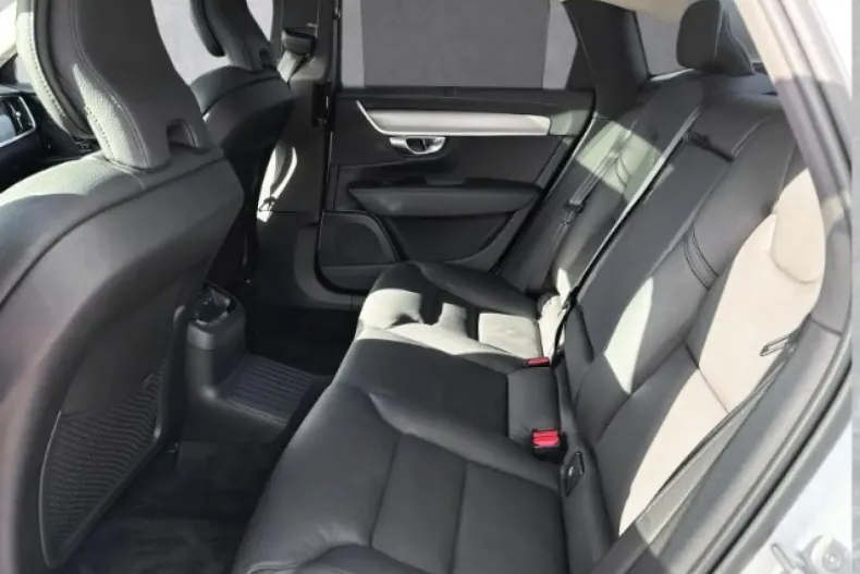 Volvo S90 din 2025 cu 25.797 km - oferta VOL142892 - foto 5