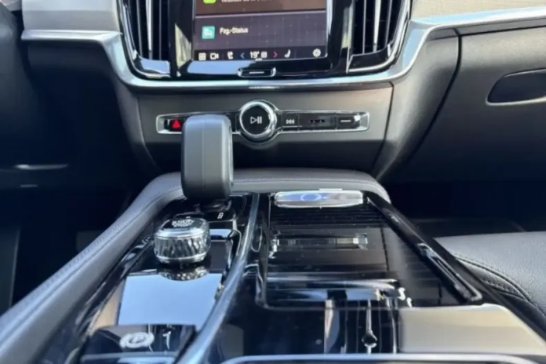 Volvo S90 din 2025 cu 25.797 km - oferta VOL142892 - foto 15