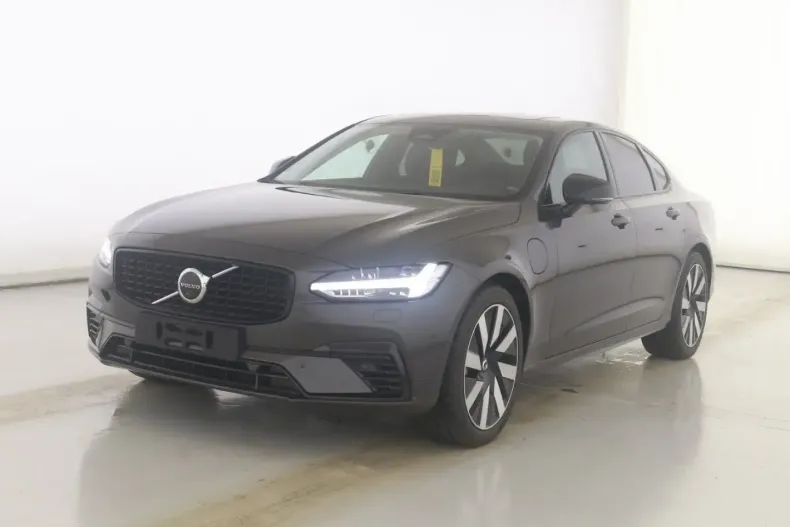 Volvo S90 din 2024 cu 24.900 km - oferta VOL142894 - foto 1