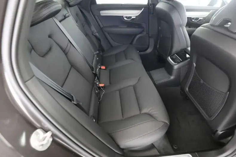 Volvo S90 din 2024 cu 24.900 km - oferta VOL142894 - foto 3