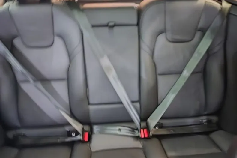 Volvo XC60 din 2024 cu 25.000 km - oferta VOL142899 - foto 6