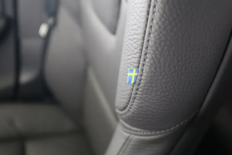 Volvo XC60 din 2024 cu 25.000 km - oferta VOL142899 - foto 9