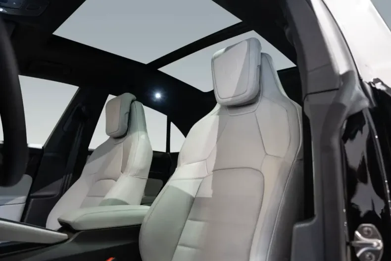 Porsche Macan din 2025 cu 10.900 km - oferta POR142900 - foto 9