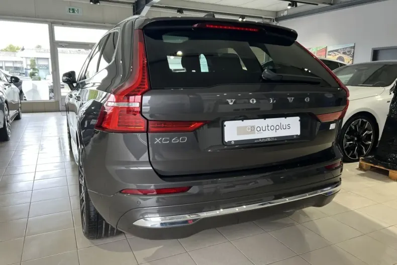 Volvo XC60 din 2024 cu 17.726 km - oferta VOL142901 - foto 9