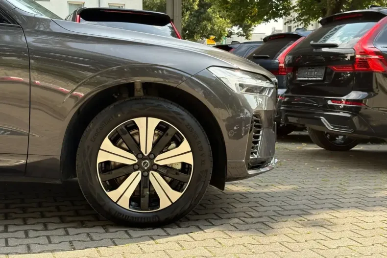 Volvo XC60 din 2024 cu 26.609 km - oferta VOL142904 - foto 6