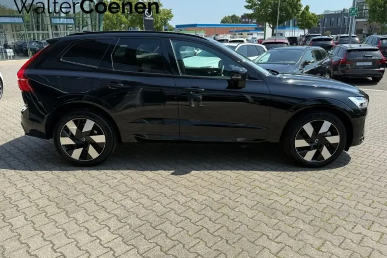 Volvo XC60 din 2024 cu 27.421 km - oferta VOL142908 - foto 3