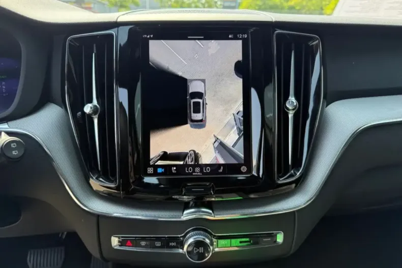 Volvo XC60 din 2024 cu 27.421 km - oferta VOL142908 - foto 11