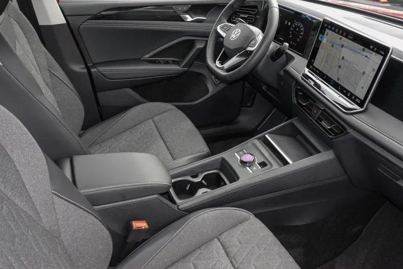 Volkswagen Tiguan din 2024 cu 14.396 km - oferta VOL142916 - foto 7