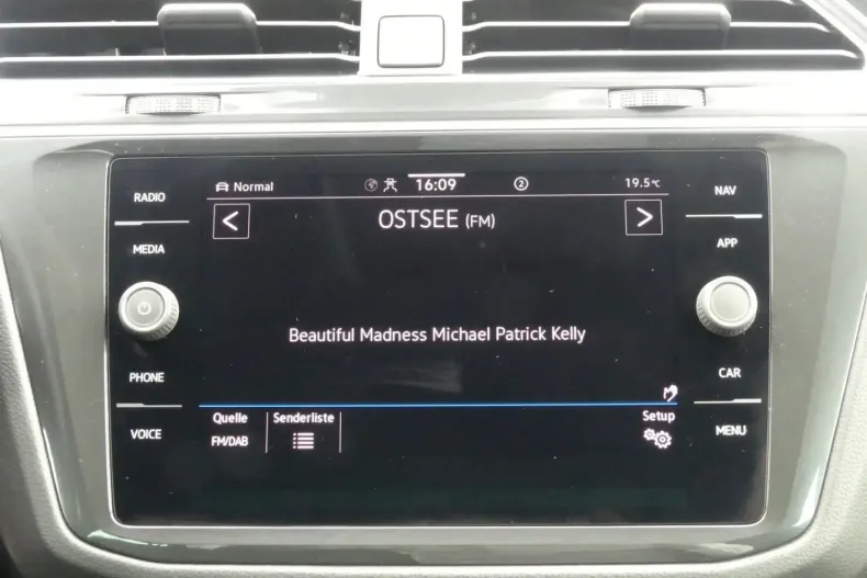 Volkswagen Tiguan din 2020 cu 35.002 km - oferta VOL142917 - foto 11