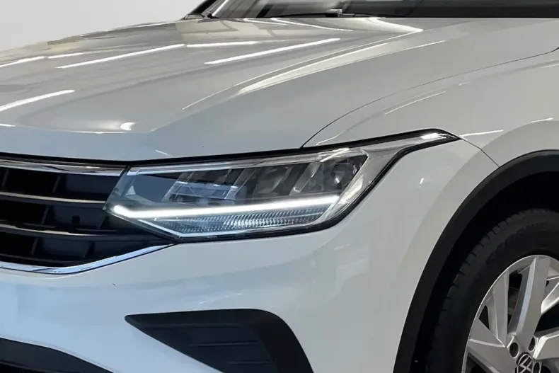 Volkswagen Tiguan din 2022 cu 81.865 km - oferta VOL142925 - foto 6