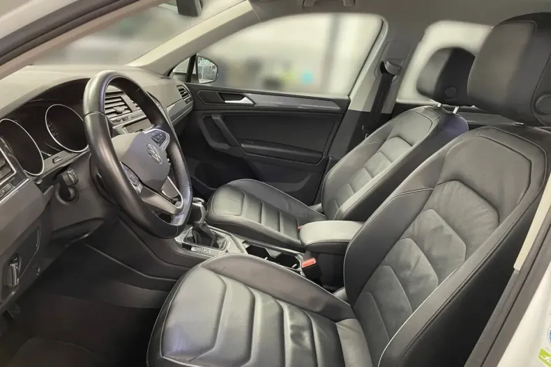 Volkswagen Tiguan din 2022 cu 81.865 km - oferta VOL142925 - foto 9