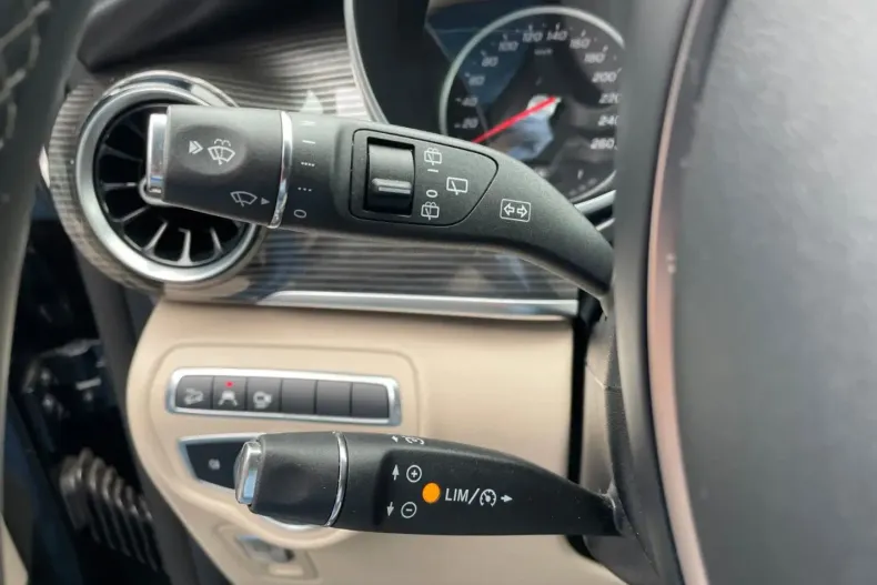 Mercedes-Benz V 300 din 2022 cu 69.990 km - oferta MER142941 - foto 19