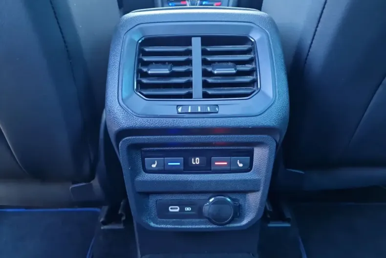 Volkswagen Tiguan din 2021 cu 71.790 km - oferta VOL142943 - foto 16