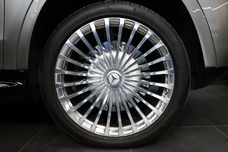 Mercedes-Benz GLS 600 din 2023 cu 22.000 km - oferta MER142945 - foto 5