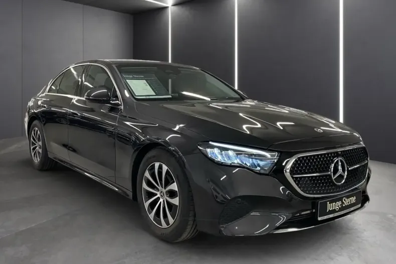 Mercedes-Benz E 200 din 2024 cu 9.854 km - oferta MER142971 - foto 1