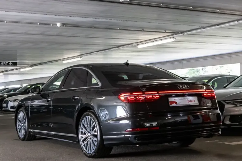 Audi A8 din 2022 cu 69.996 km - oferta AUD142974 - foto 4